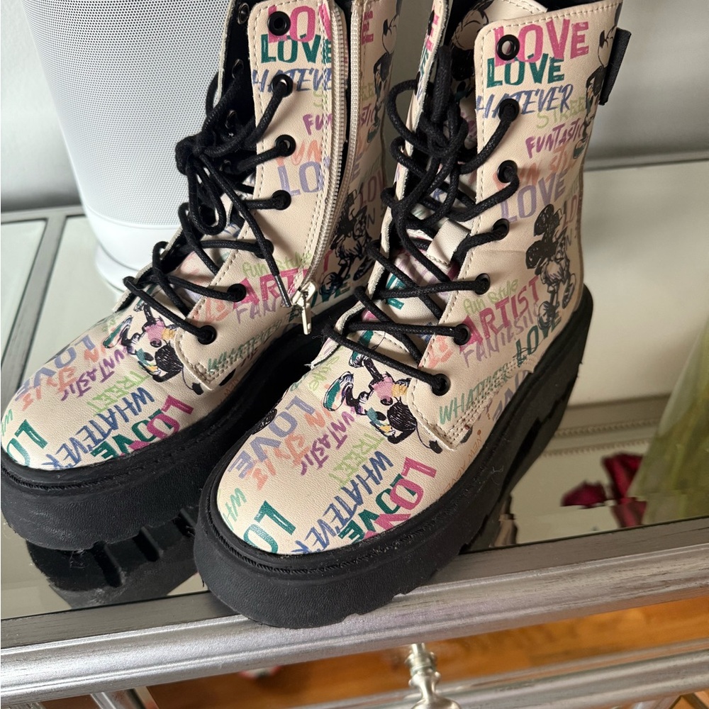 Zara limited edition girl boots - Picture 2 of 2